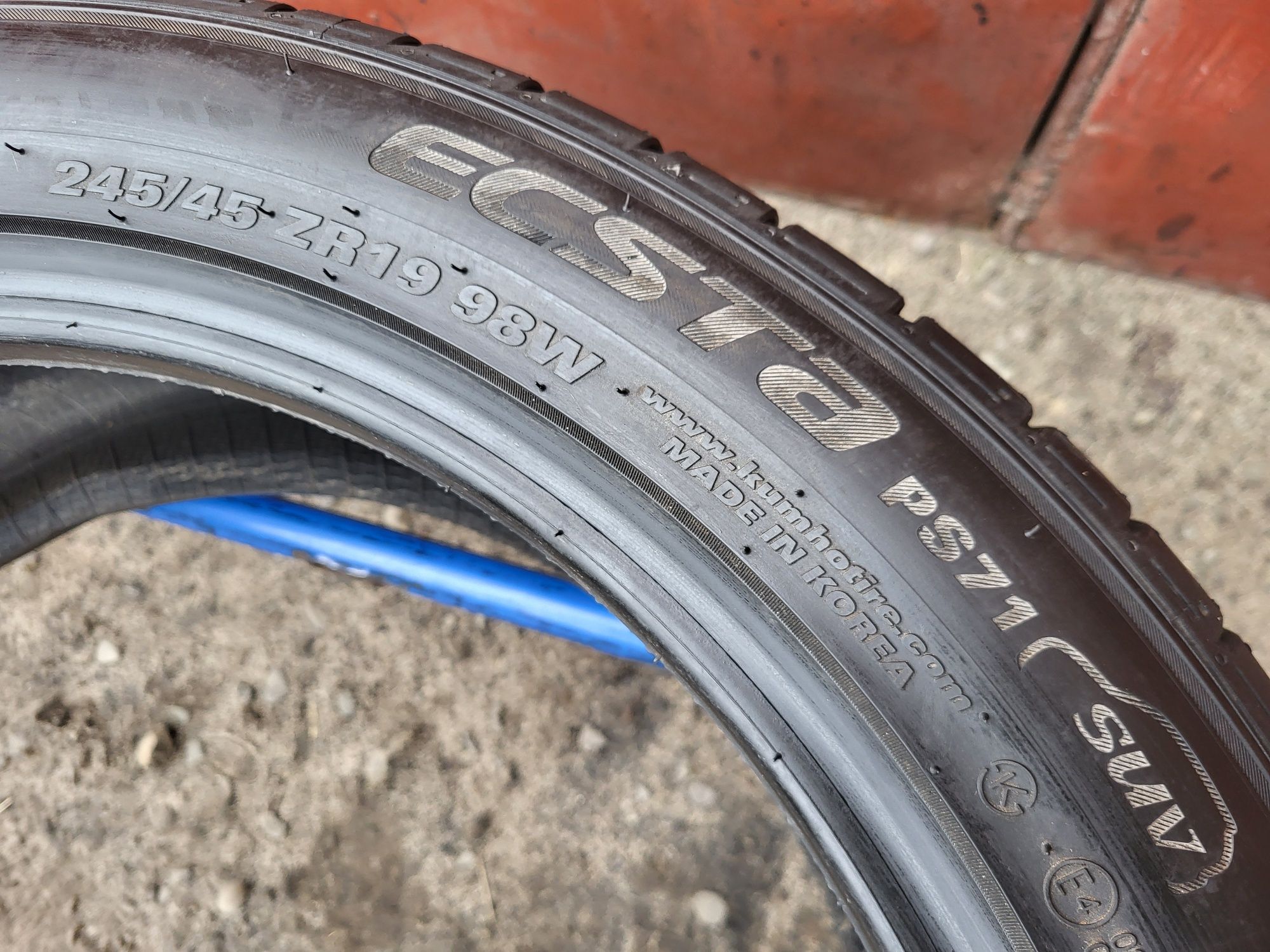 245/45/19 R19 KUMHO ECSTA PS71 SUV 2шт ціна за 1шт шини