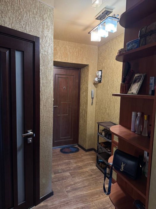 Квартира на 173кв 2кімнатна