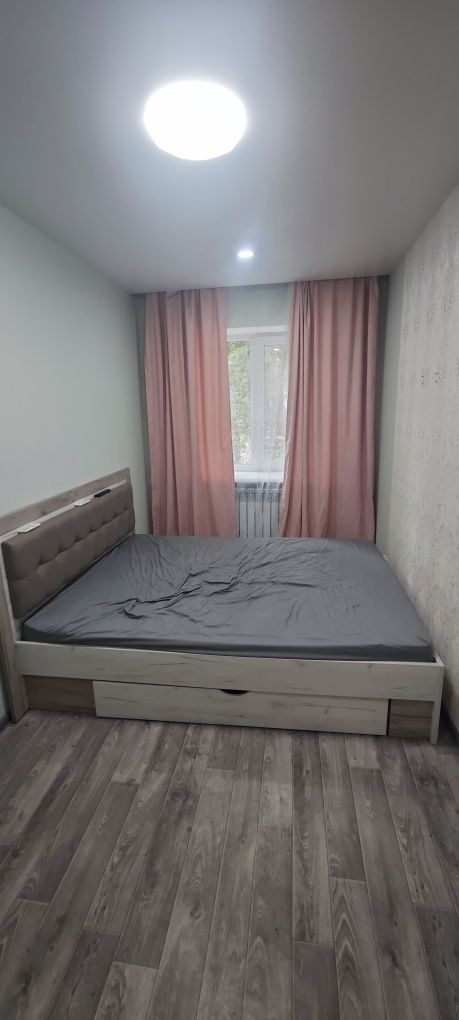 Продам 3х комнатную квартиру , 1/2 микрорайон 1 этаж , 54 м2 капремонт