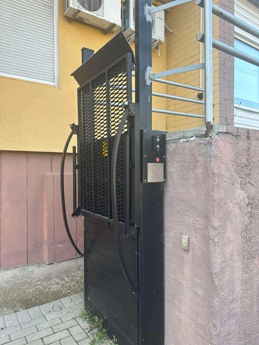 Продається комерційне приміщення 81 м², центр міста Прилуки