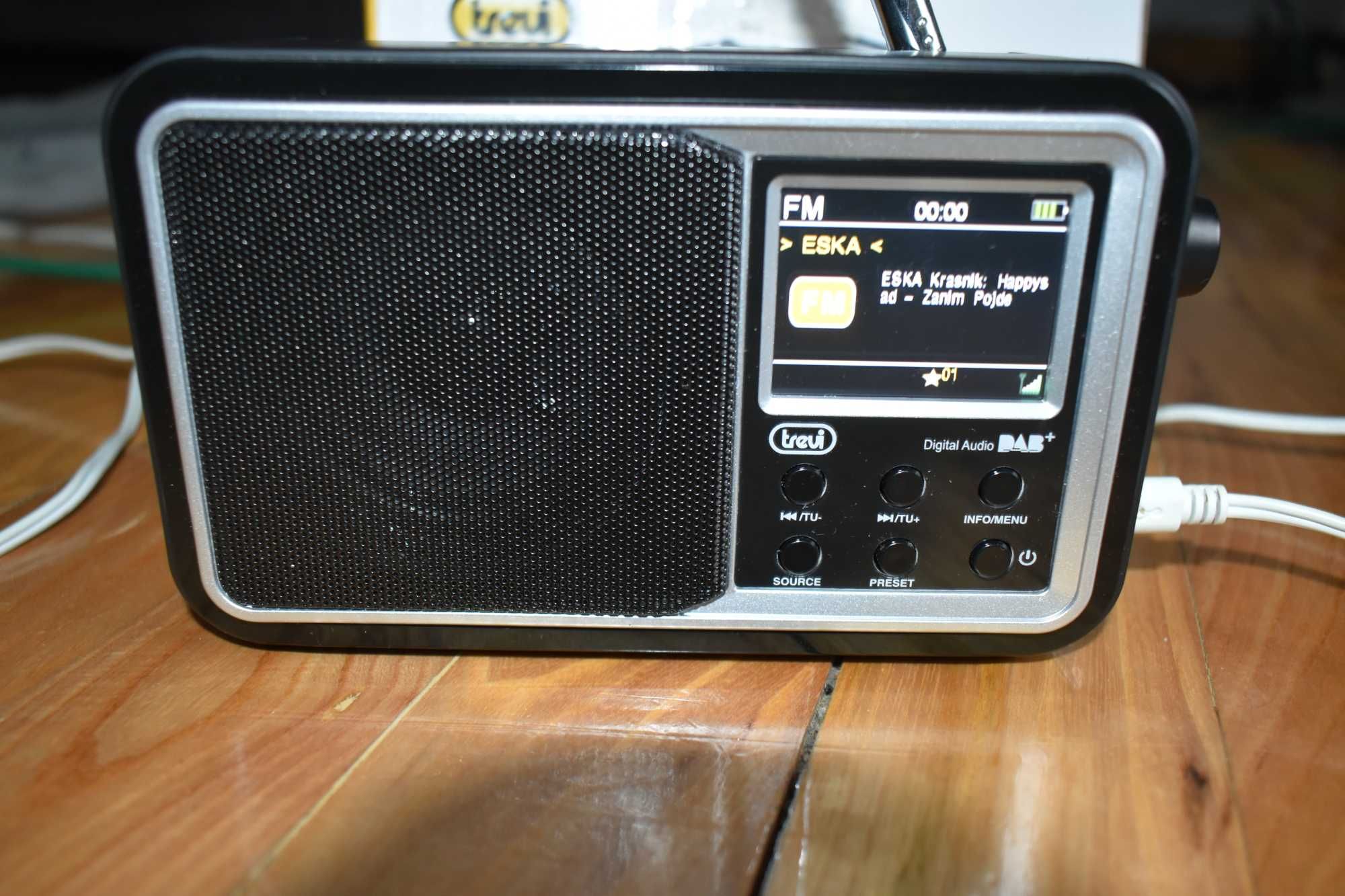 Radio-budzik DAB+, FM Trevi DAB 7F96 R Gwarancja 12 m-cy