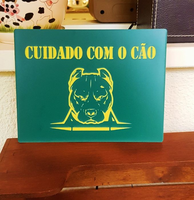 Placa sinalética personalizada "cuidado com o cão" qualquer raça