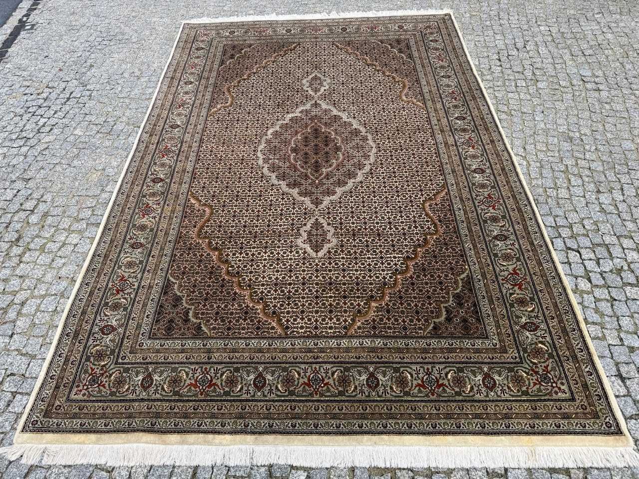 Kaszmirowy r.tkany dywan perski Tabriz z jedwabiem 320x220 gal. 34 tys