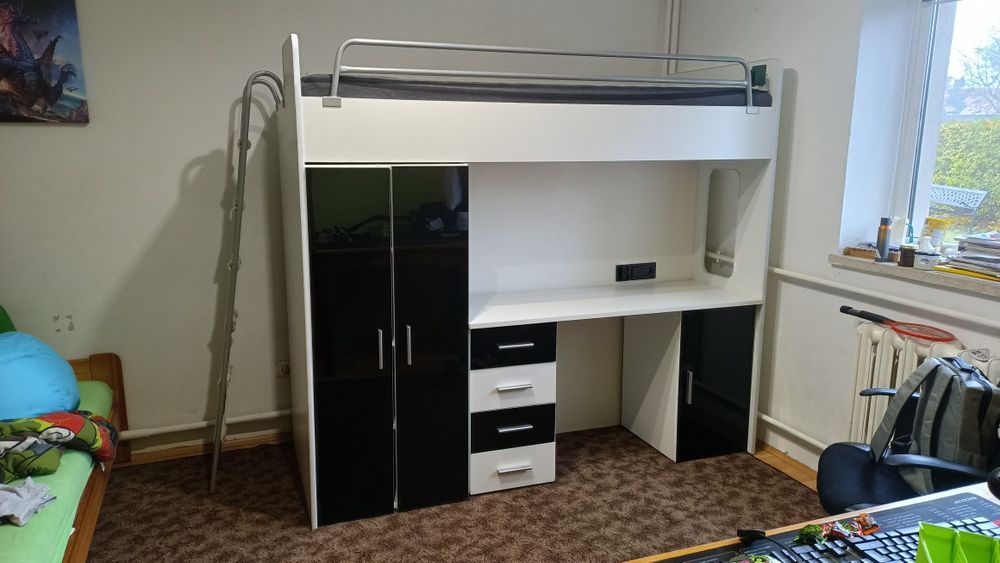 Zestaw młodzieżowy „RAJ 4D” – łóżko, szafa i biurko – antresola