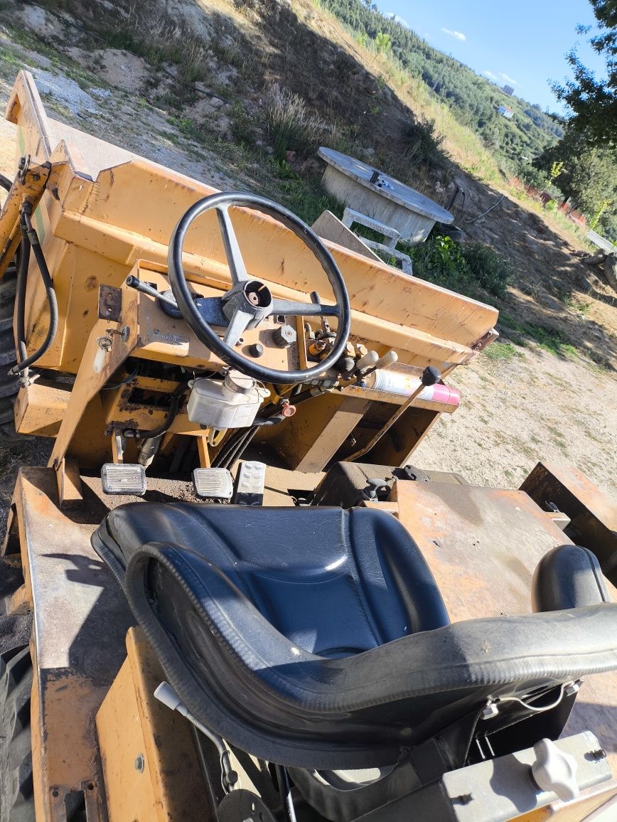 Dumper Astel 4x4 com pá