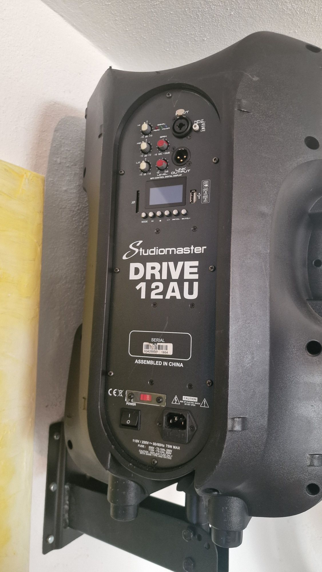 Vendo conjunto colunas Studiomaster 12au