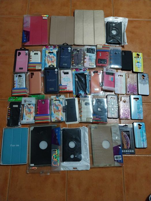 Lote - Capas Telemóvel e Tablet