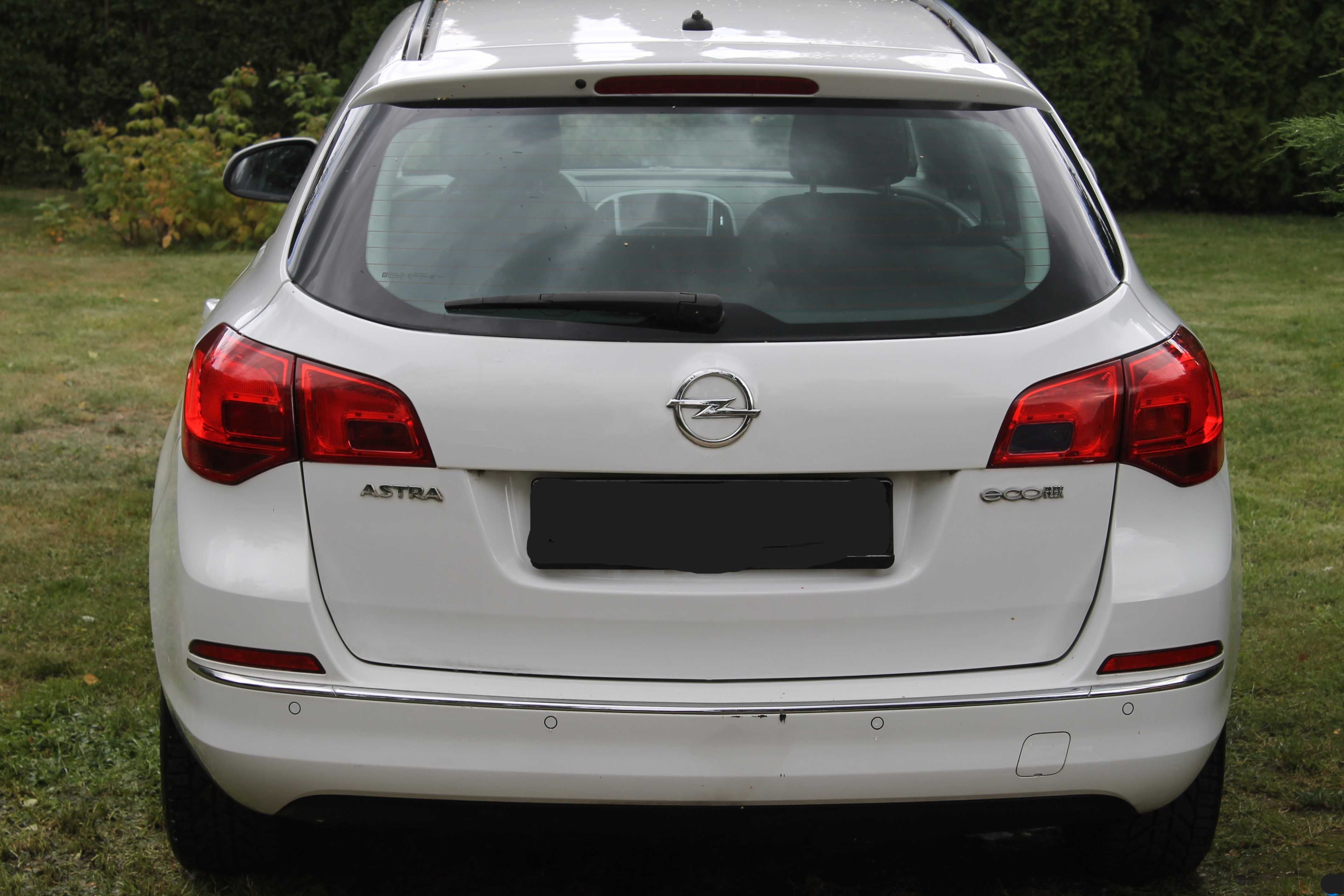 Opel Astra 1.6 Diesel Bez Rdzy  Zadbana - Euro 6 - 2015r - Czytaj Opis