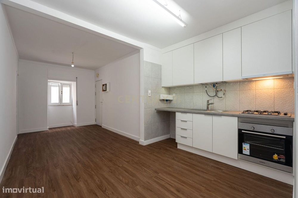 Apartamento T2 com Vista Rio Tejo – Dafundo, Cruz Quebrada