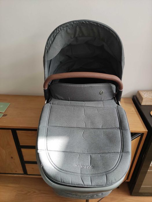 Carrinho Maxi-Cosi Fame Twillic Graphite + Alcofa – Como Novo