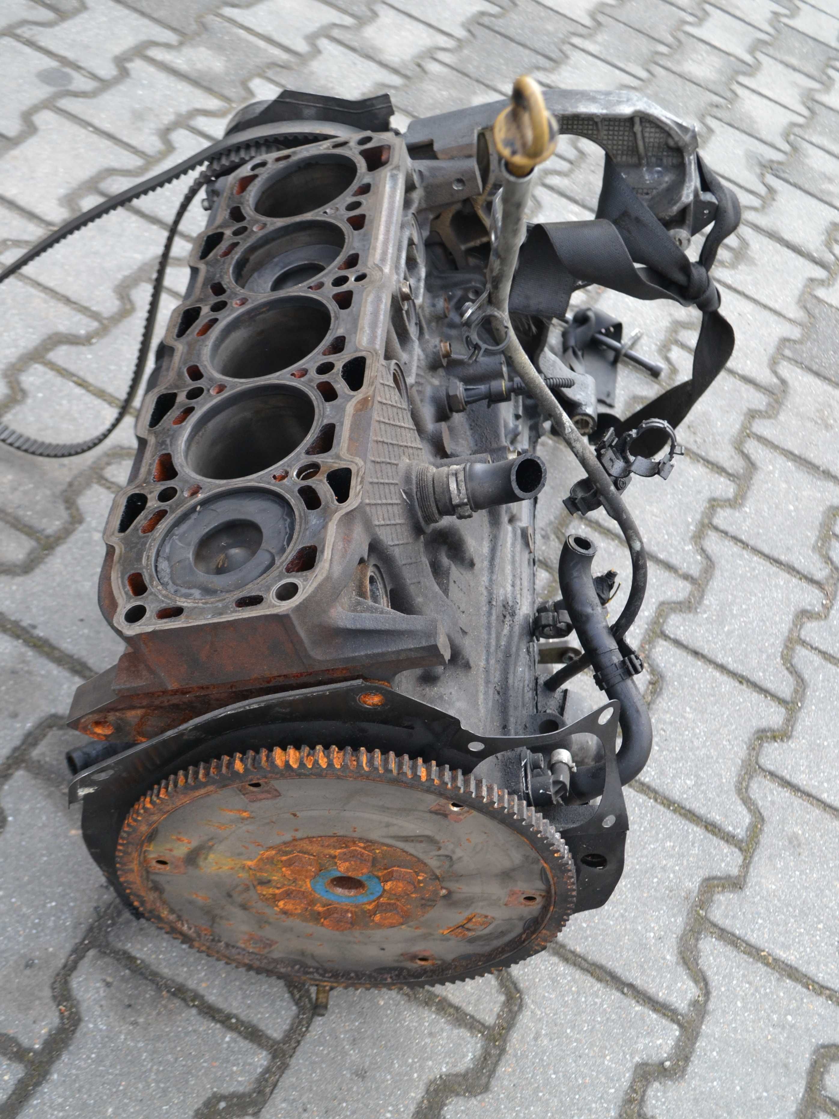 Silnik Bez Głowicy ALFA ROMEO 166 2.4JTD