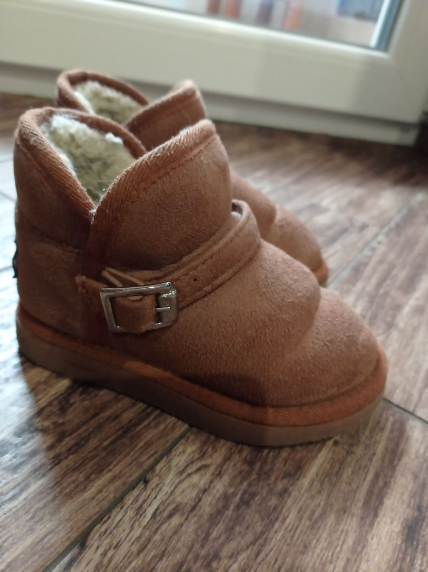 Полусапожки Угги ( UGG) (26 размер)