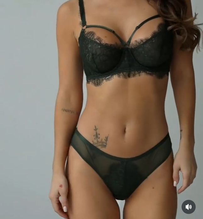 Комплект білизни смарагдового кольору 75В