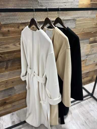 Płaszcz kolory By o la la długi -Bylo 639 zł jest 289 zl.