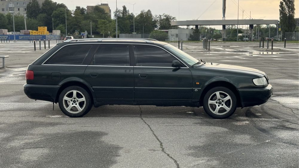 Audi A6 Avant C4 1995