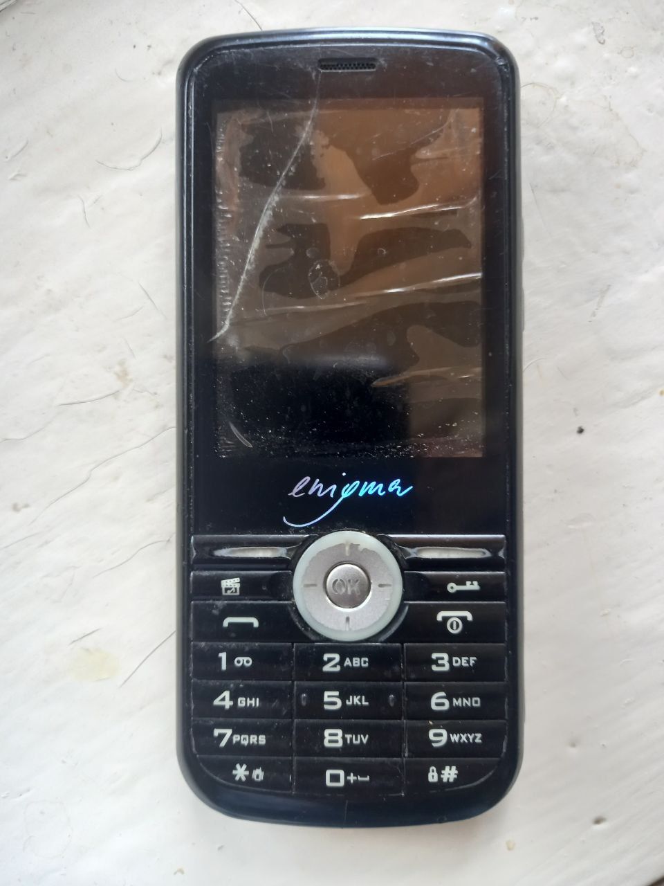 Телефон Tripleton Enigma E2