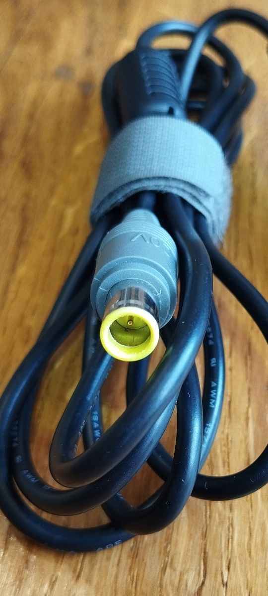 Зарядне до BLUETTI T500 T200S 58.8V/9A/10A блок живлення 25.2V/10A