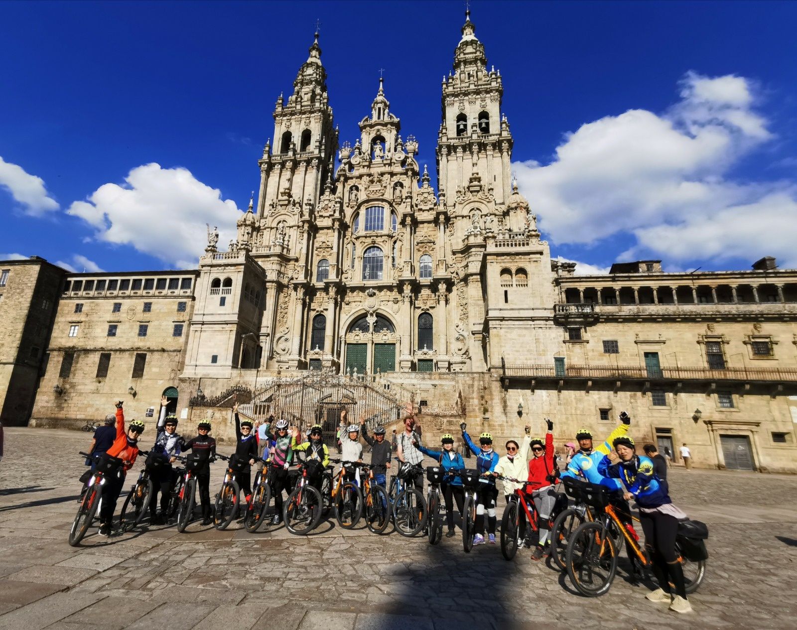 Transporte bicicletas Santiago Compostela-Porto-"Portugal"