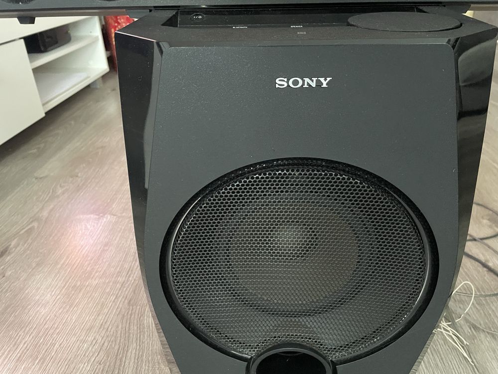 Sundbar z mega basem Sony SA-WGT1