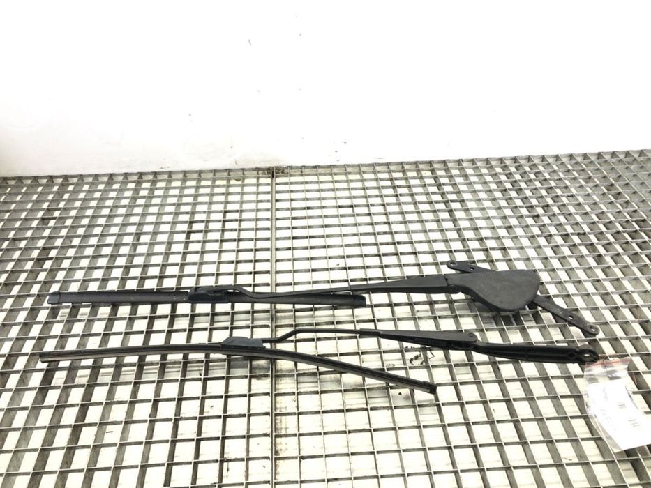 RAMIĘ WYCIERACZKI KOMPLET PRZÓD - 260.00 PLN - MERCEDES-BENZ KLASA C (W203) 2000 - 2007 C 220 CDI