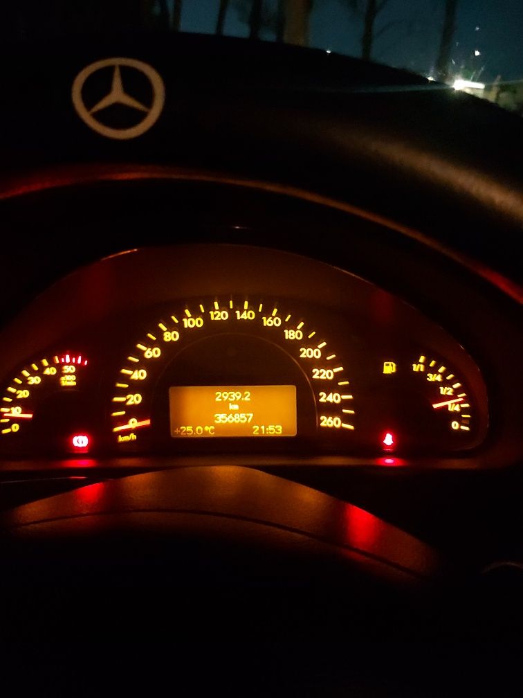 Mercedes-Benz c220 w203
