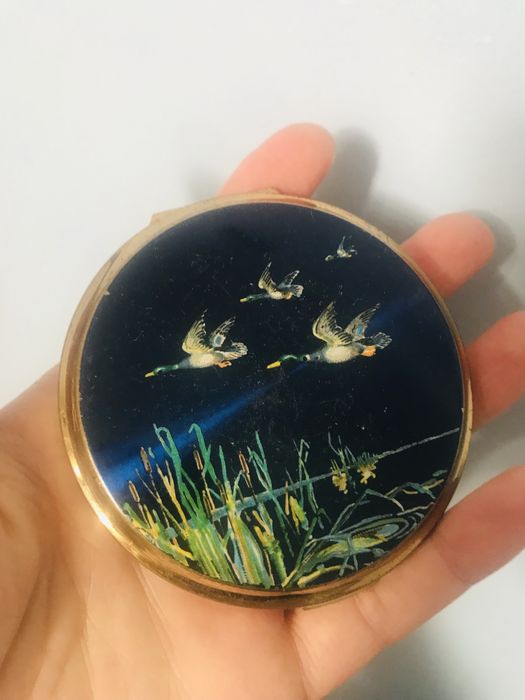 Vintage Stratton puderniczka starodawna