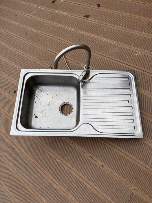 Lava loiça teka com torneira