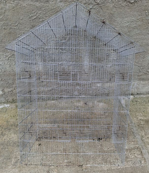 Gaiola grande para passaros