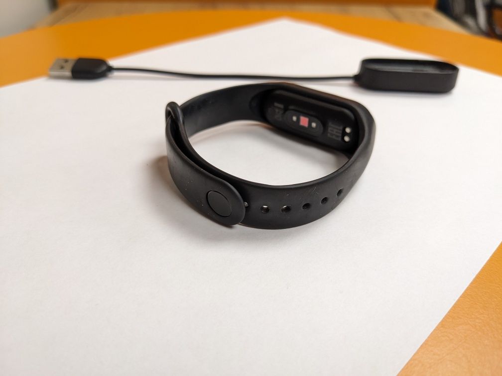 Фітнес браслет Xiaomi Mi Band 4 NFC