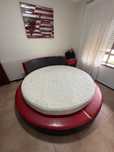Cama redonda estofada