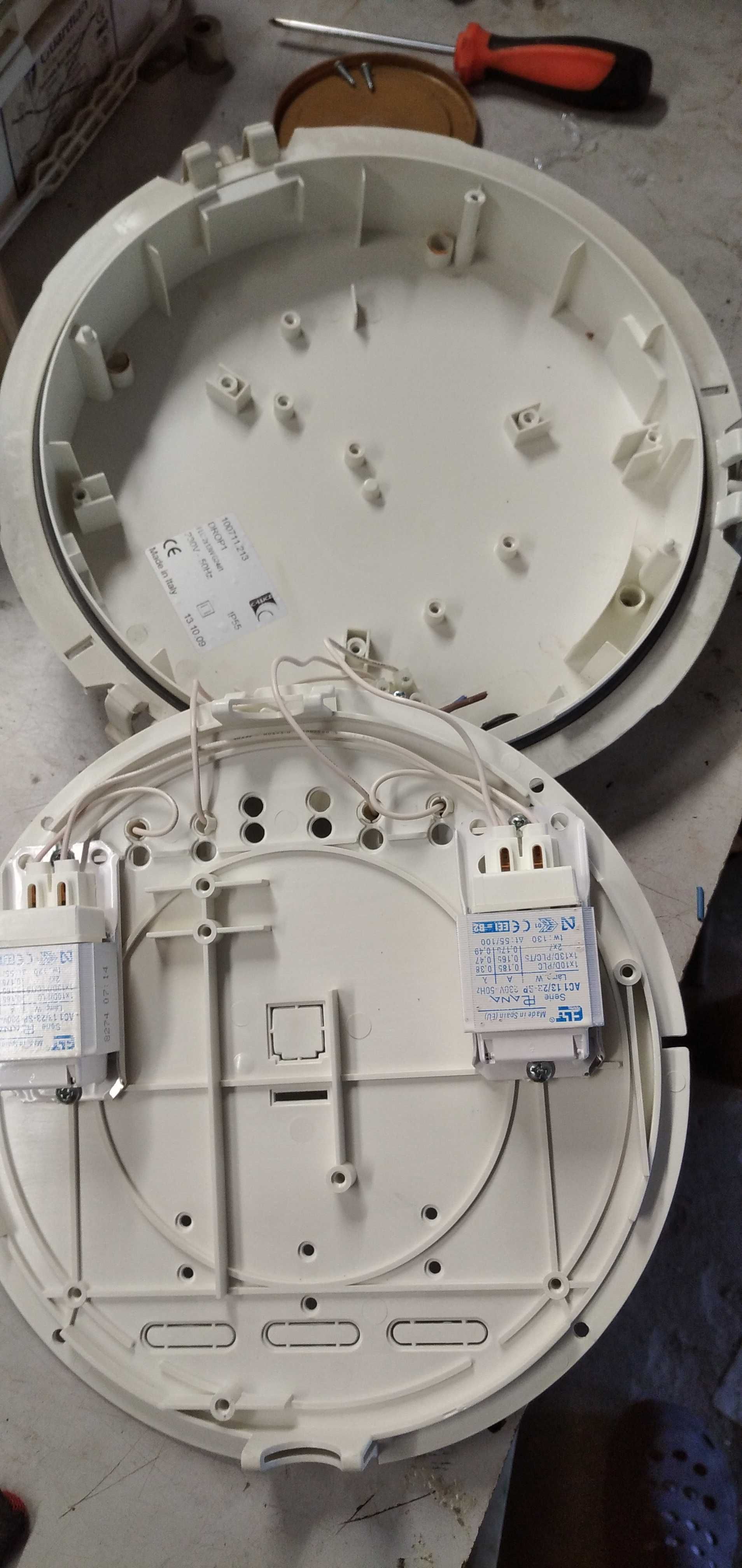 lampa plafon oświetlenie piwnicy garażu