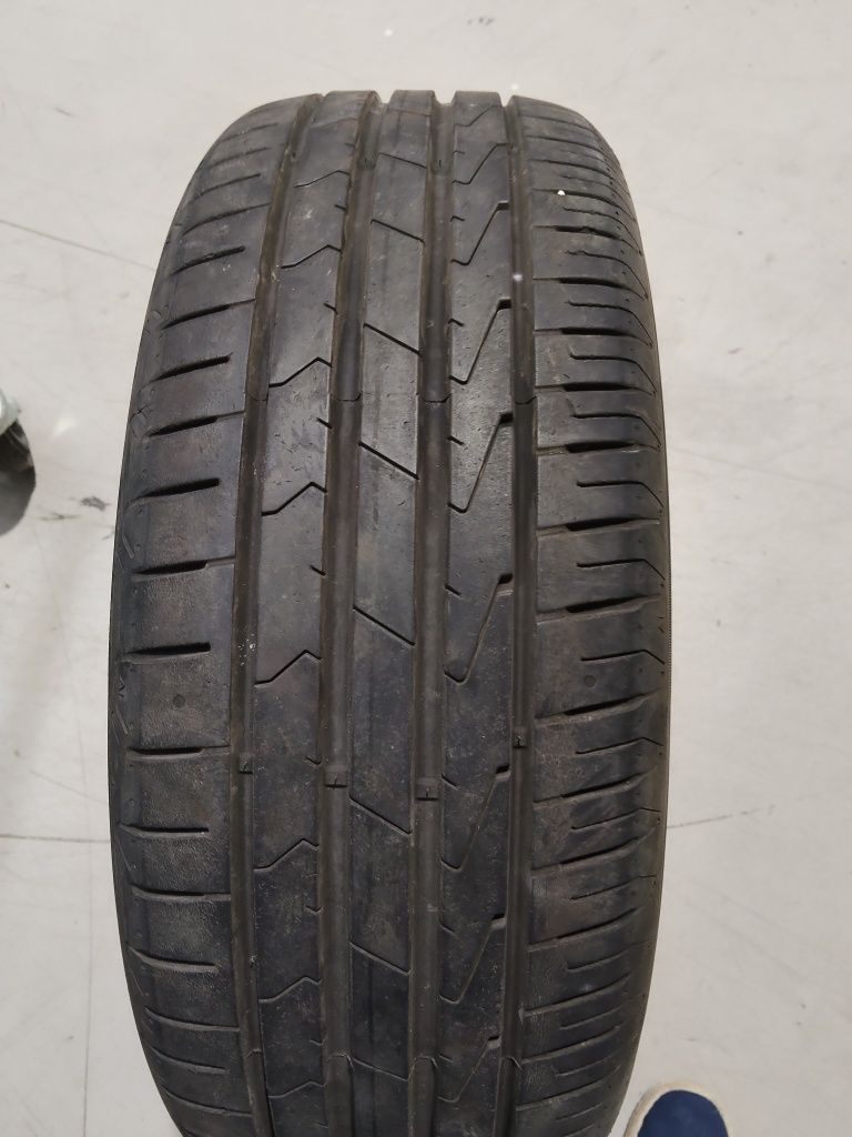 Vendo pneus 205 55 r17
