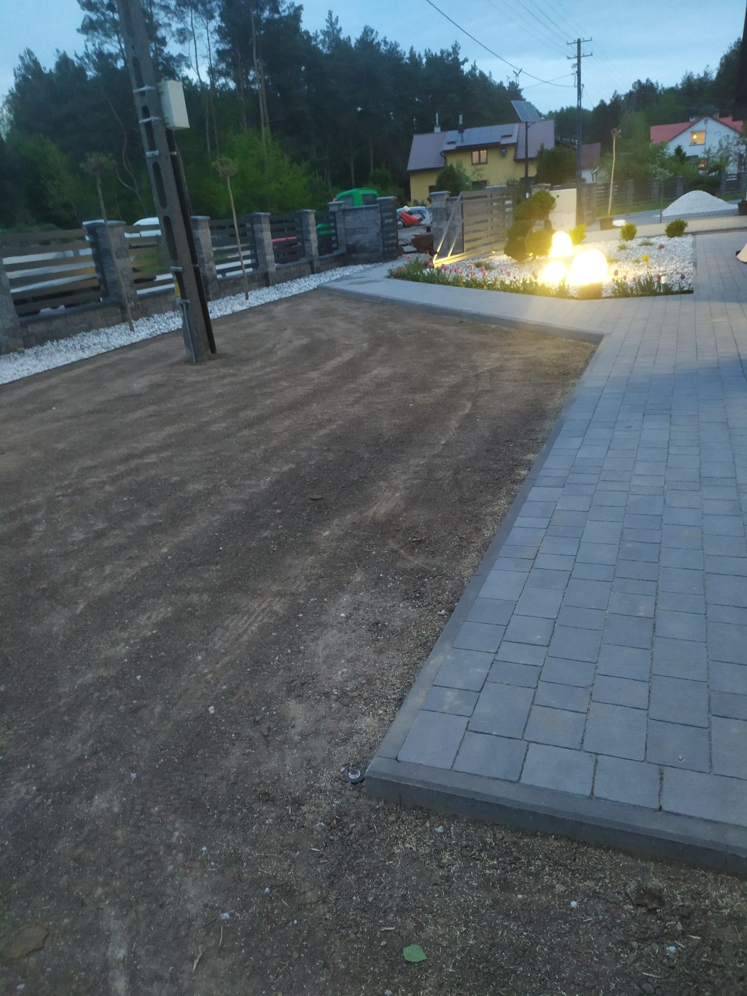 Wyburzenia, usługi koparką, roboty ziemne