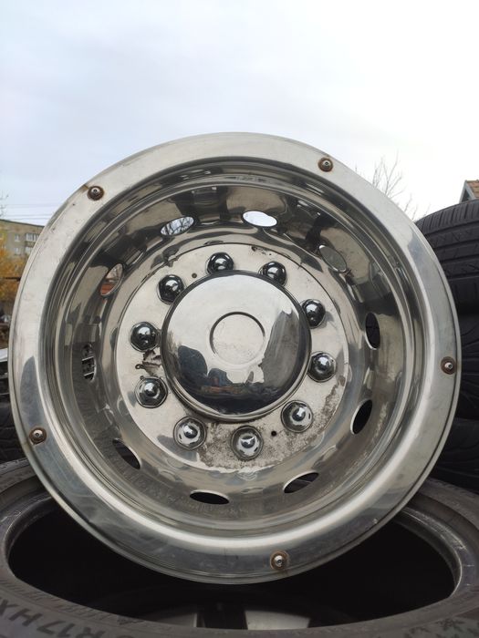 Продам ковпак р 22.5