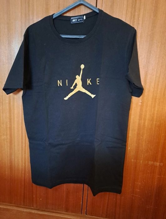 Camisola grossa de manga curta