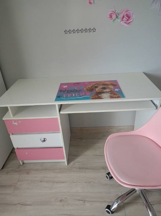 Zestaw mebli do pokoju