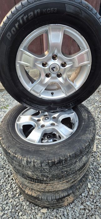 Колеса Рено трафік