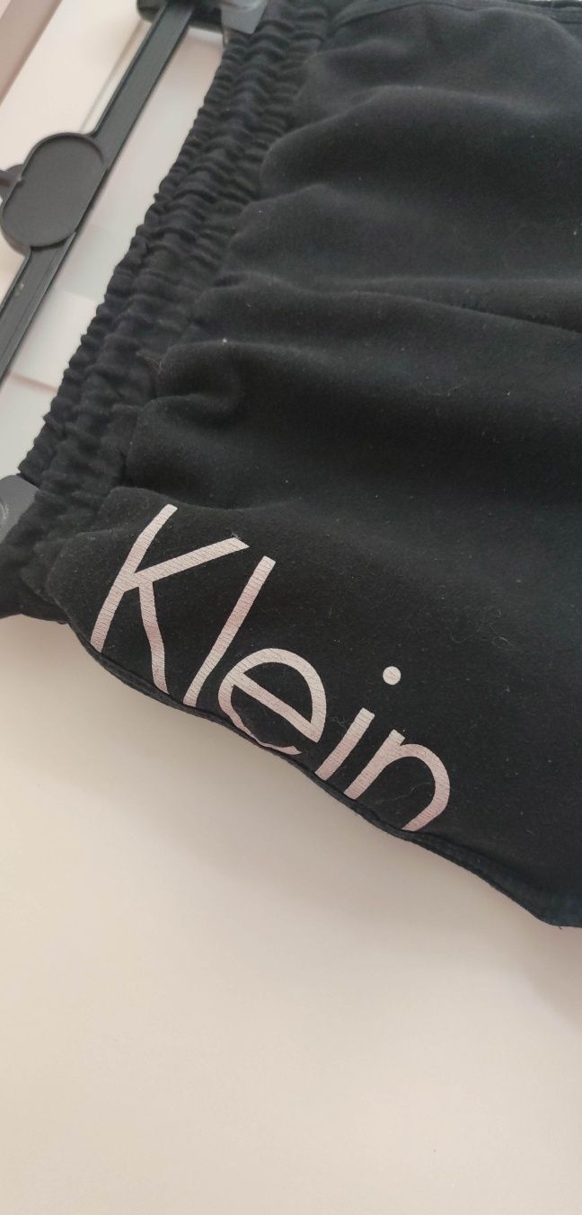 Spodenki dresowe szorty damskie czarne Calvin Klein r. M/L