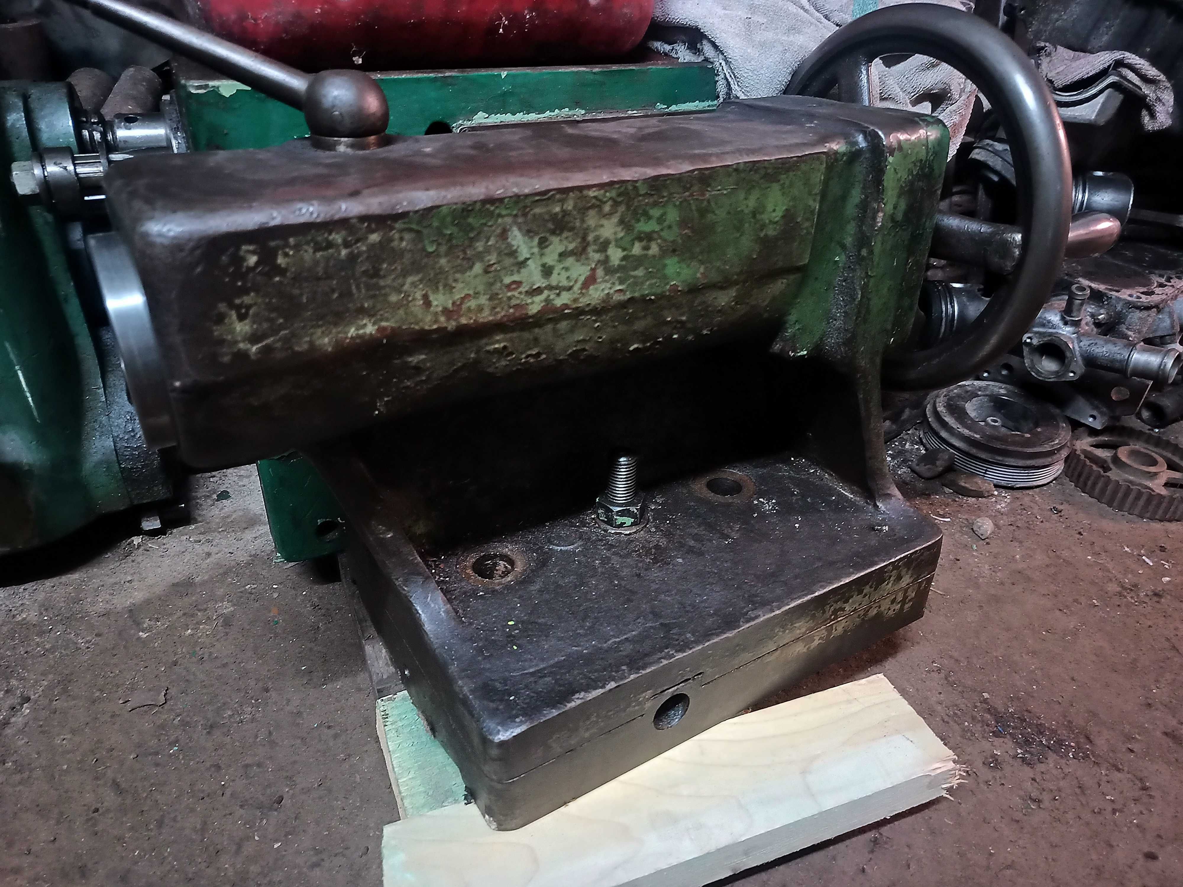 Konik tokarski tud 50