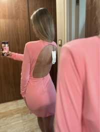 Różowa krótka sukienka z wycięciem na plecach Zara