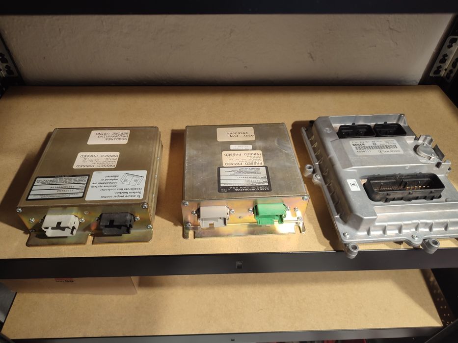 Sterownik ECU 323761A3 skrzyni biegów new Holland TM Case 336138A1