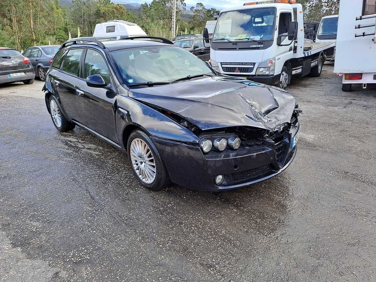 Alfa Romeo 159 SW 1.9JTD 150cv   2007,   1800€