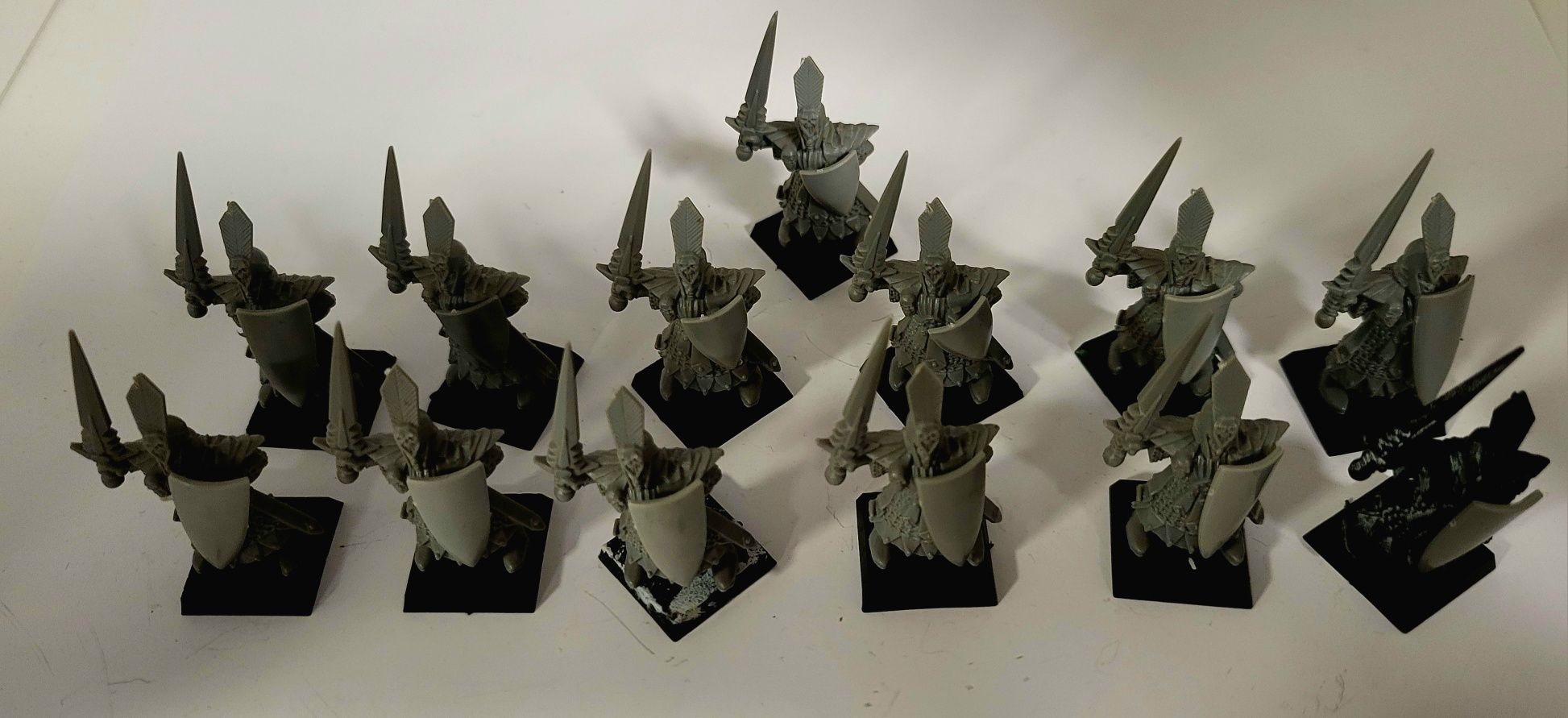 Warhammer Dark Elves  - Swordsmen Plastic  - 1992r