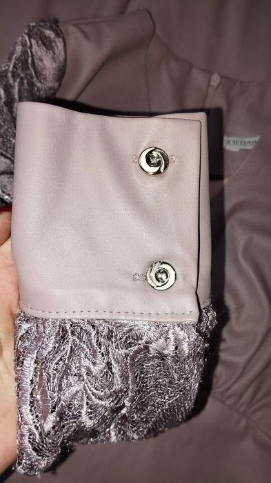 Сукня жіноча дуже гарного кольору