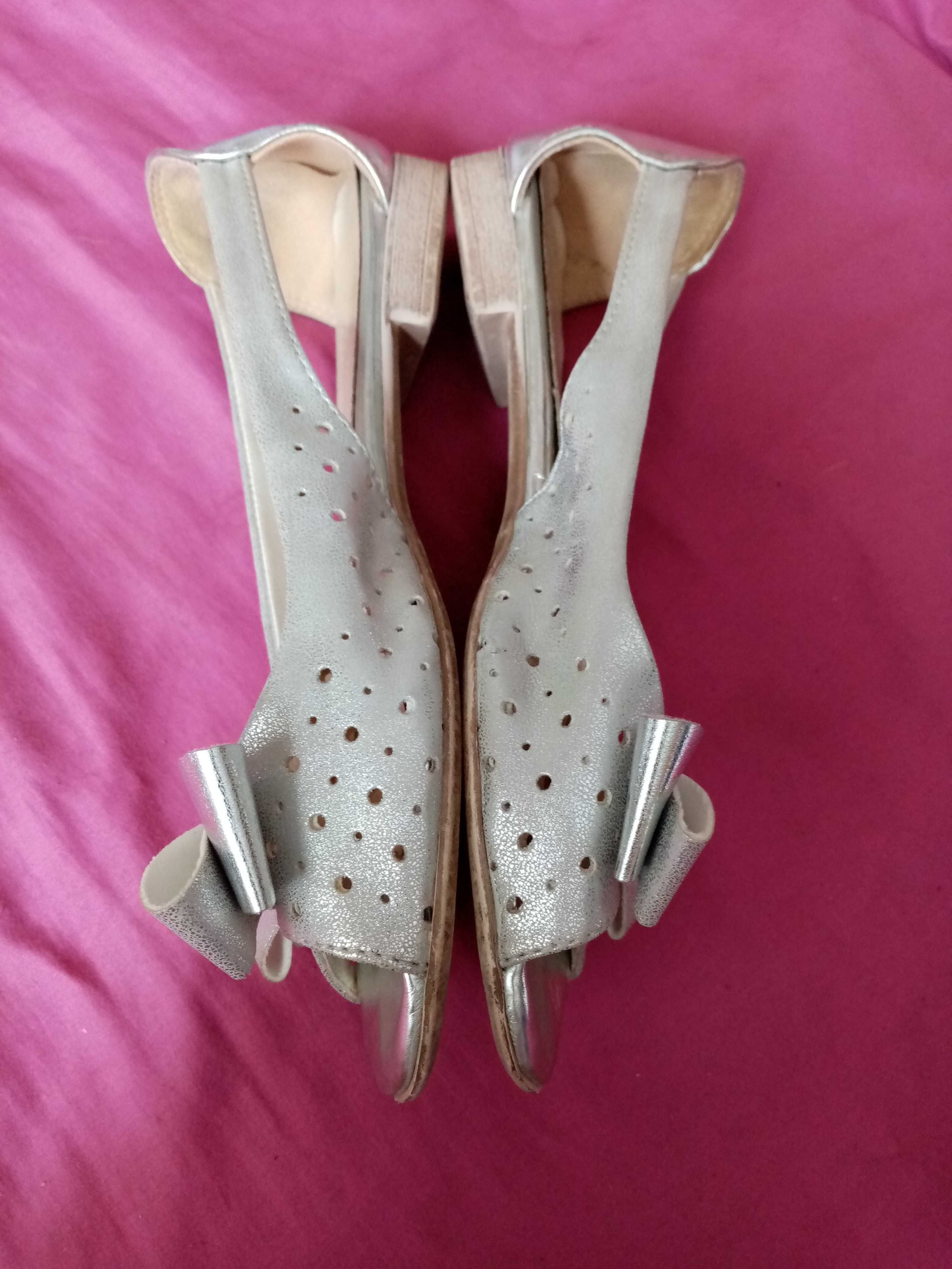 Sandałki pantofelki dla dziewczynki srebrne 36 bal przebierańców