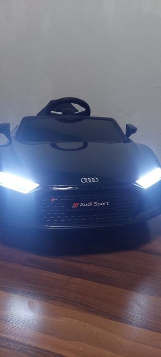 Електромобіль RAMIZ Audi R8 LIFT + пульт дистанційного керування