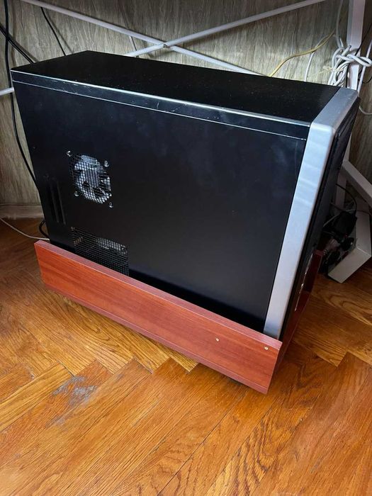 Продам компютер системний блок в робочому стані