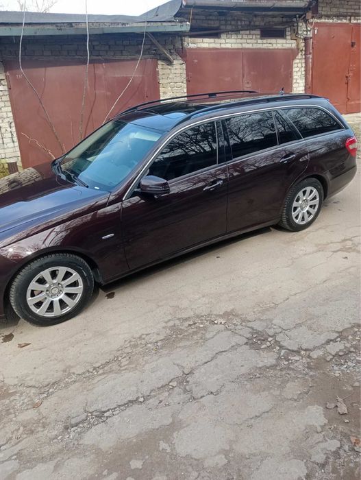 Мерседес w212 е220