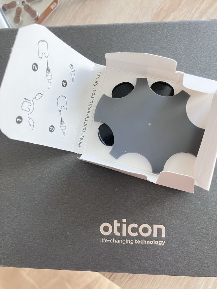Aparat słuchowy Oticon EduMic zestaw