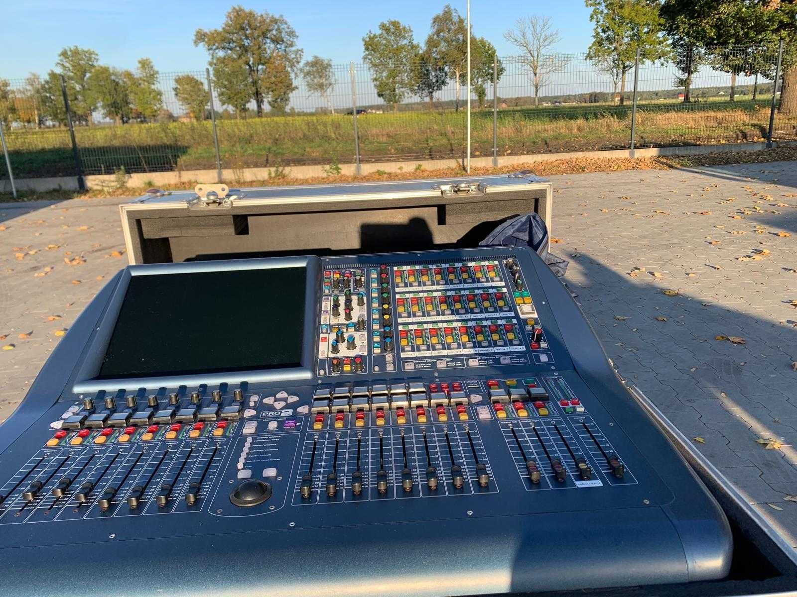 Midas PRO2C mixer